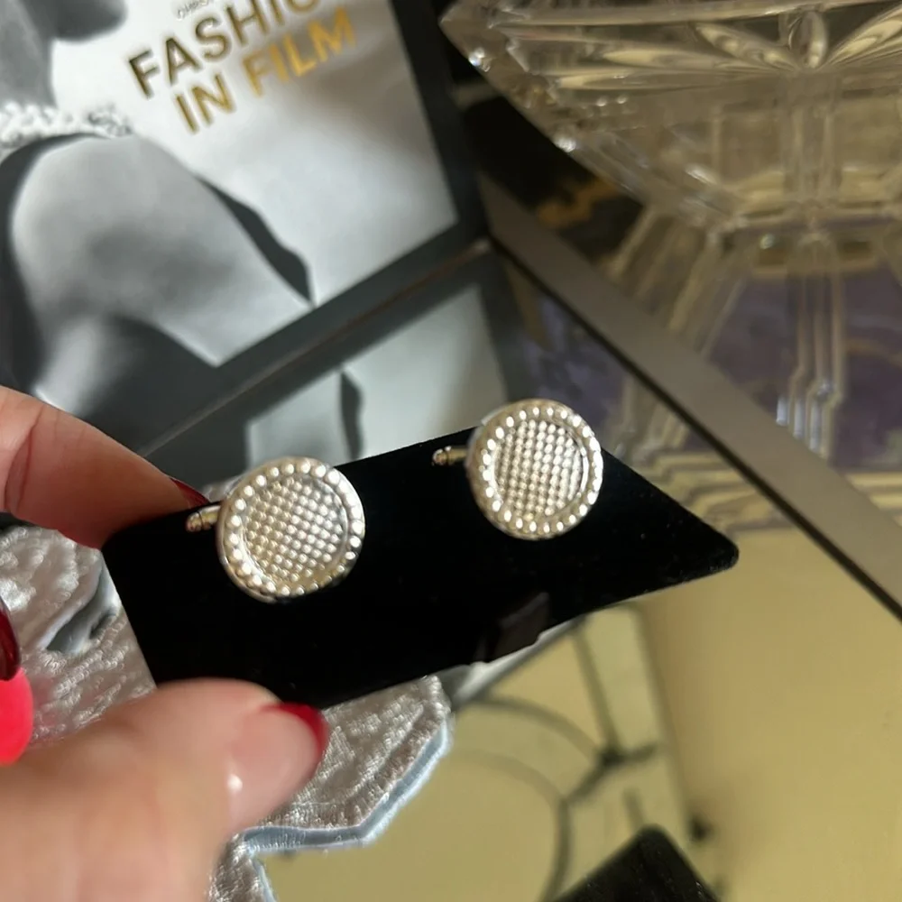 Men’s Silver Tone Cufflinks Round Textured Formal Wedding Classic NWOT